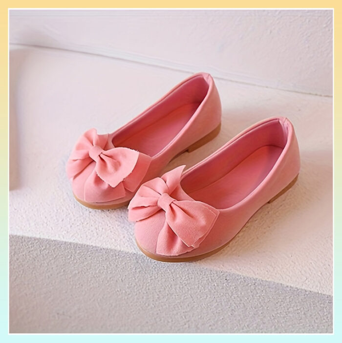ვარდისფერი ქუსლიანი ფეხსაცმელი