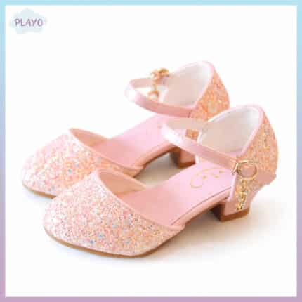 ვარდისფერი ფეხსაცმელი ქუსლით, საბავშვო ფეხსაცმელი